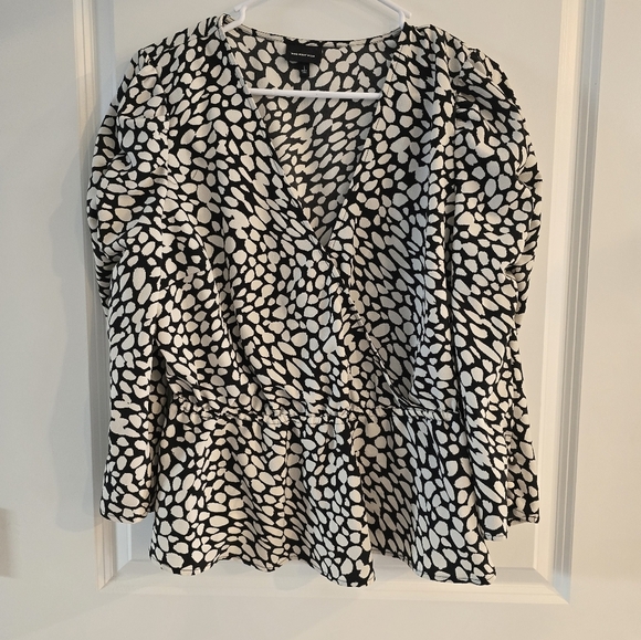 Who What Wear Black and Cream Polka Dot Blouse Top - Picture 1 of 1